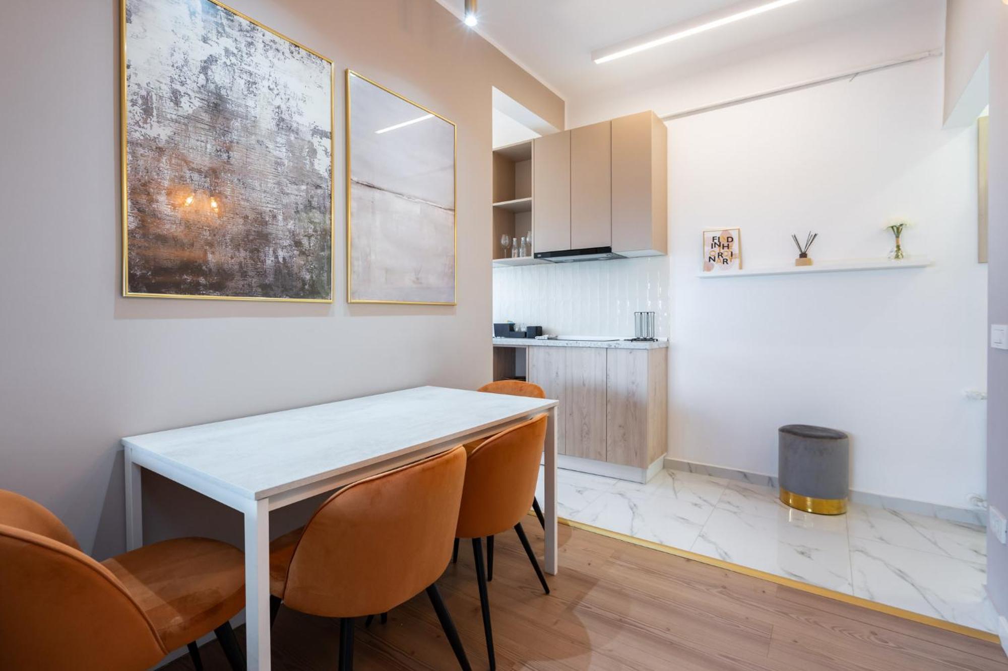 Sunset - Luxury Studio On Calea Victoriei بوخارست المظهر الخارجي الصورة